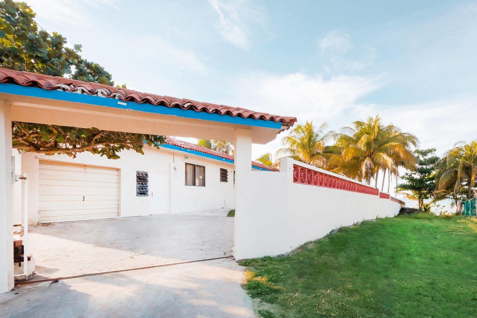 Ventana Al Atlantico At Arecibo 681 Ocean Drive Daire Islote Dış mekan fotoğraf