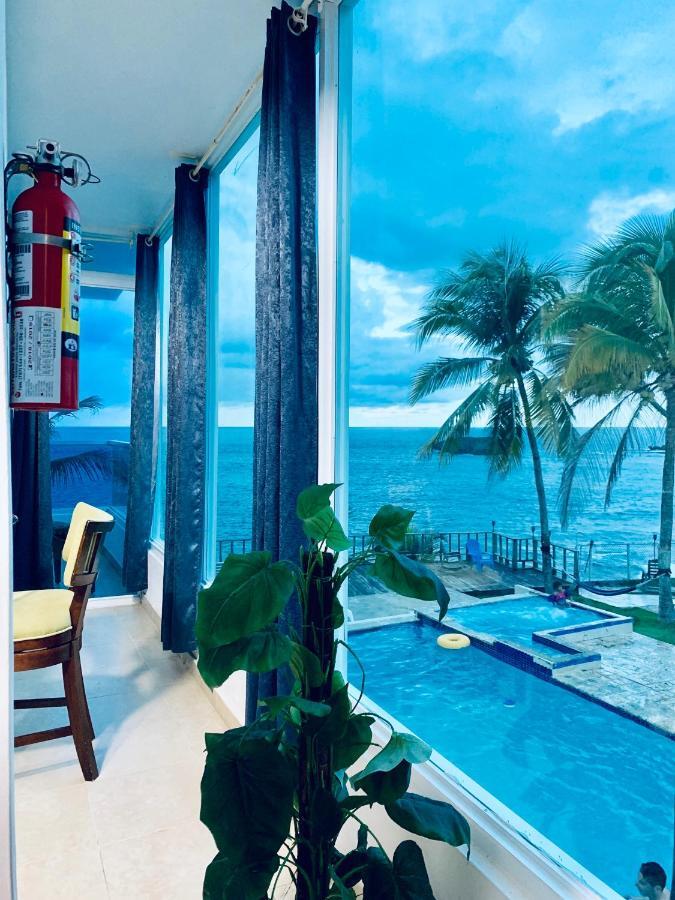 Ventana Al Atlantico At Arecibo 681 Ocean Drive Daire Islote Oda fotoğraf